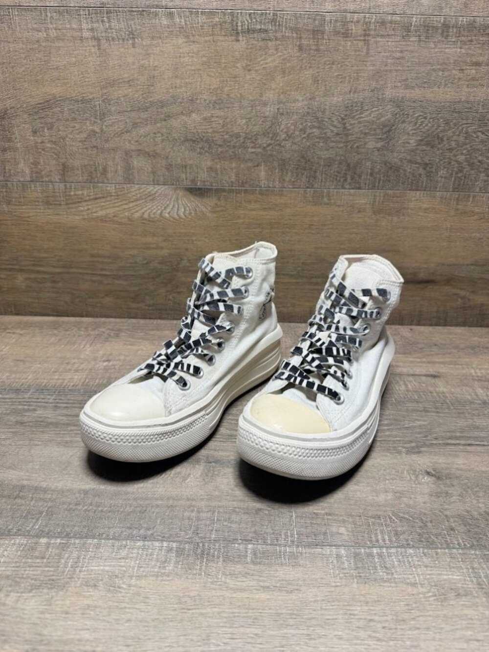 Converse Archive Print White Canvas High Top Platform Sneakers Women's Size 7.5